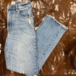 Abercrombie & Fitch 90s straight Ultra High Rise Distressed Jeans sz 26/2 Reg